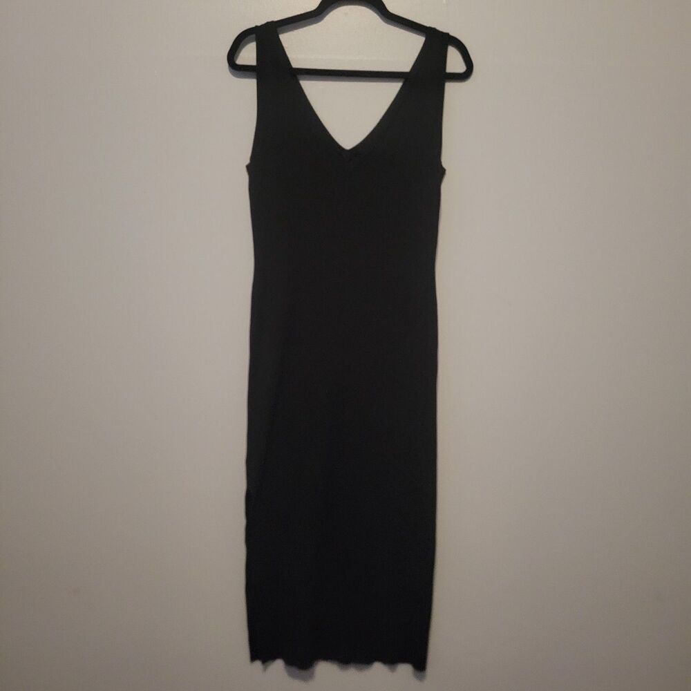 House of Harlow 1960 Black V-Neck Midi Dress